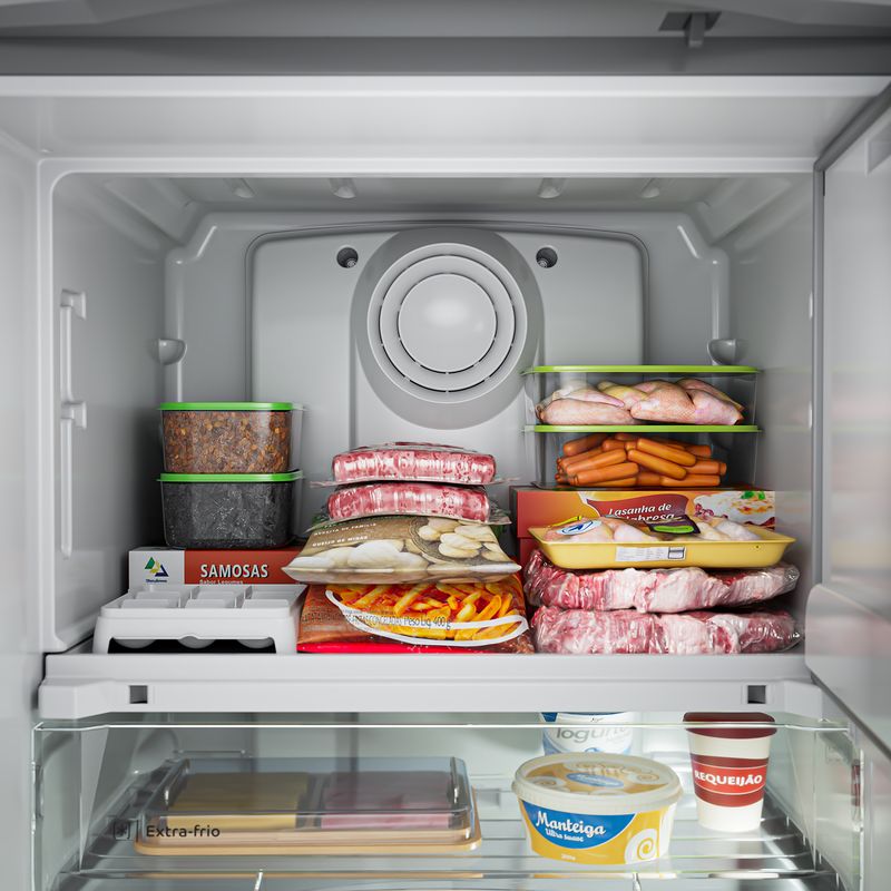 6_Consul_Geladeira_CRB39AK_Imagem_Detalhe_Freezer_Espacoso